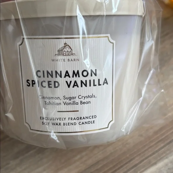 Bath & body works Candle & soap set NWT - Picture 3 of 6